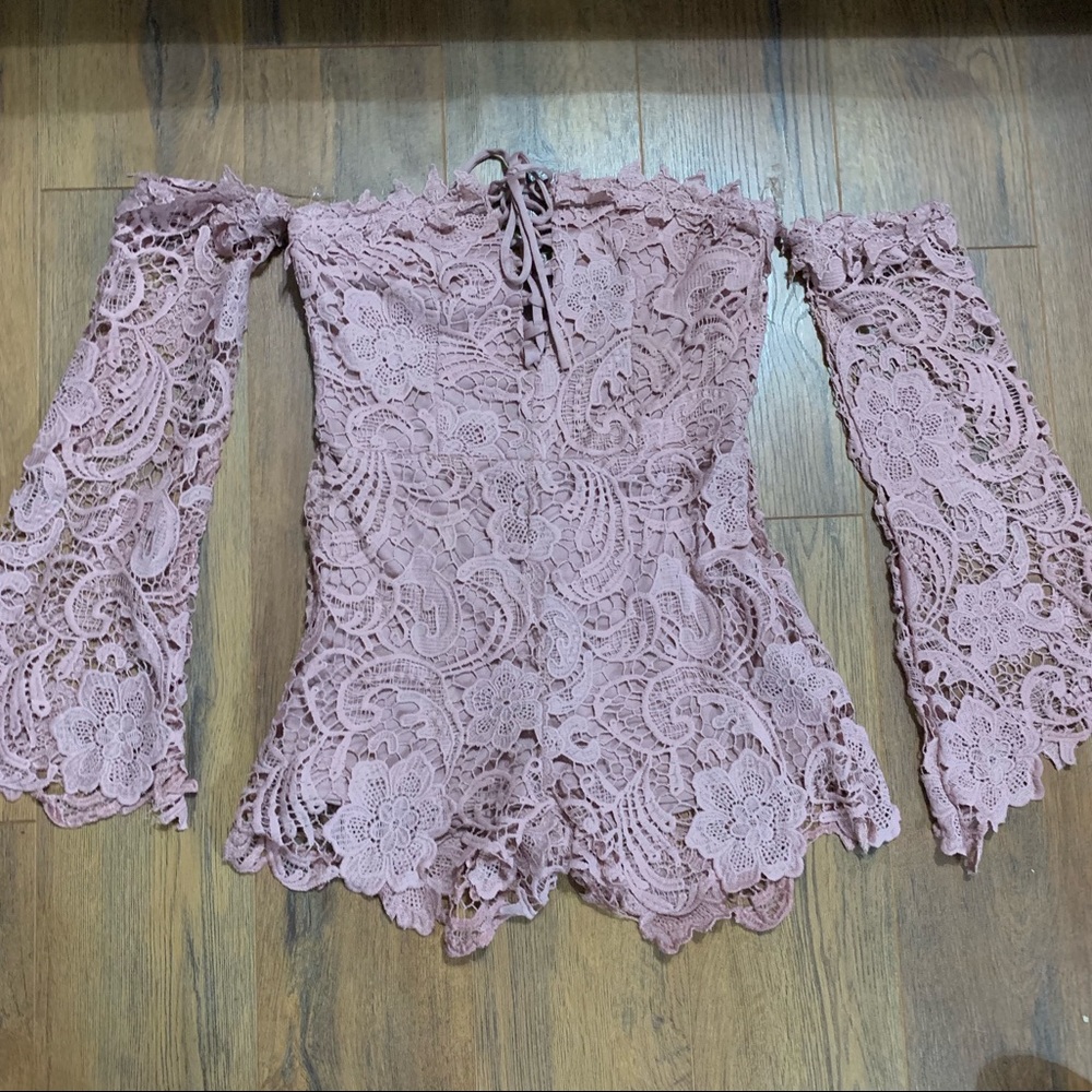 FIRST KISS LONG SLEEVE ROMPER